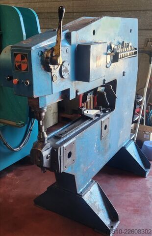 Grignoteadora universal de garganta profunda Pullmax P 21 S