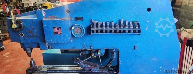 Grignoteadora universal de garganta profunda Pullmax P 21 S