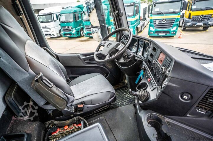 Nakládací plošina MERCEDES AROCS 2648 + PALFINGER 23 T/M + 5 EXT