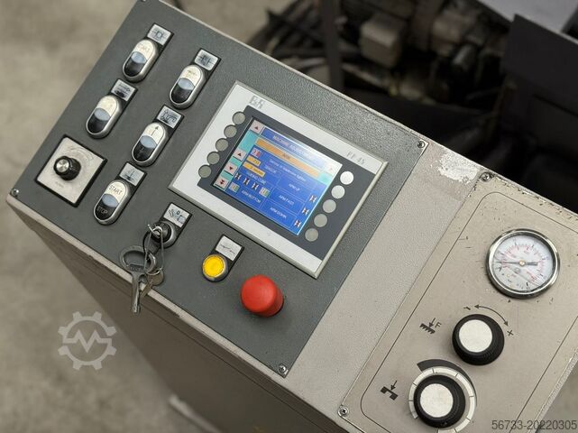 Sierra de cinta semiautomática BOMAR extend 700.520 CNC