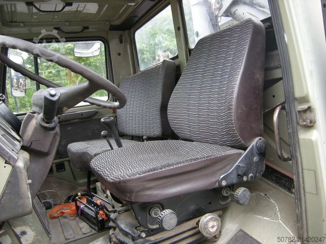 Furgone ribaltabile a tre lati MERCEDES-BENZ Unimog U1250 mit Kran MKG 105