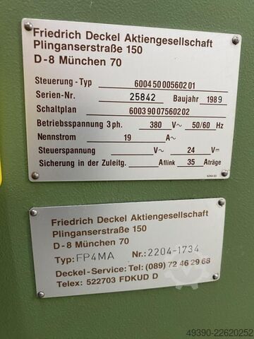 CNC freesmachine, conventionele werktuigenfreesmachine met handwielen en baanbesturing GRUNDIG Contu DECKEL FP 4 MA