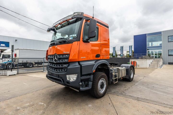 Estándar-SZM Mercedes-Benz AROCS 2145 - 4X4