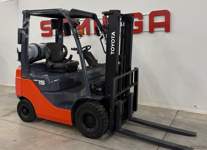 Viljuškar sa 4 točka Toyota 10959 - 02-8FG15