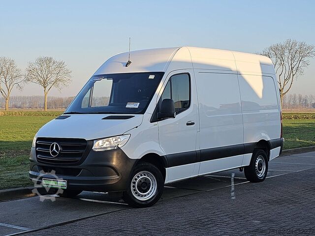 Bestelauto MERCEDES-BENZ SPRINTER 317 L2H2 Mbux10 Navi