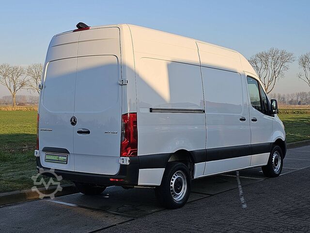 Bestelauto MERCEDES-BENZ SPRINTER 317 L2H2 Mbux10 Navi