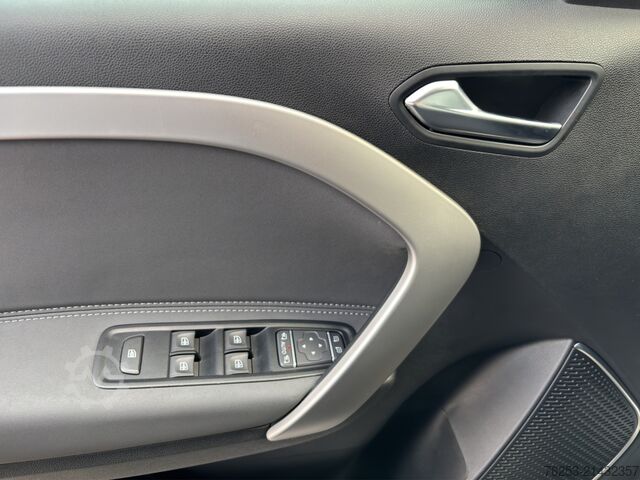 Minibus Mercedes-Benz T 180 AUT Fernlichtass. Kam. KeyLess KlimaA LED