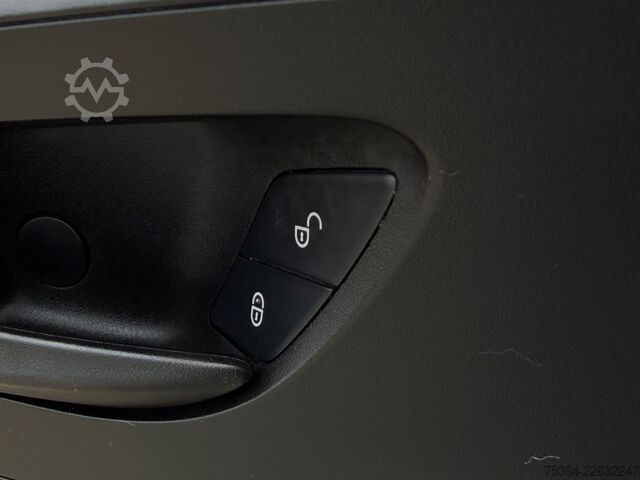 Minibüs MERCEDES-BENZ Sprinter 311 Cdi 9Sitze Rollstuhllift Klima Navi
