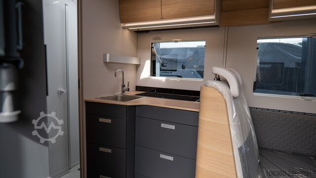 ADRIA MATRIX 670 SL - 60 ÉV FÉLIG INTEGRAL ÚJ ADRIA MATRIX 670 SL - 60Y