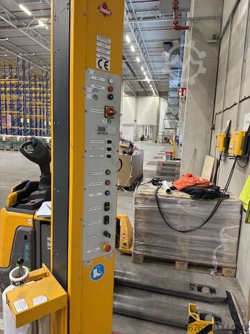 Paletový ovinovač s otevřeným otočným stolem Jungheinrich Ameise Superstretch 152 30 GV mas3Ph