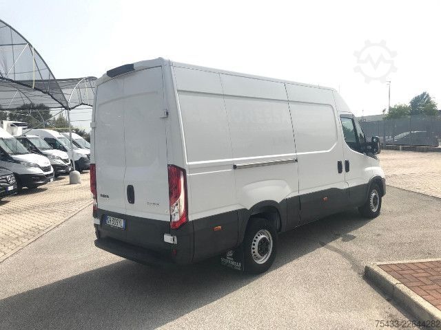 Furgone IVECO DAILY 35S14 V FURGONE