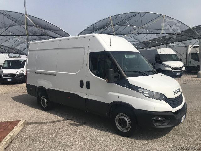 Furgone IVECO DAILY 35S14 V FURGONE