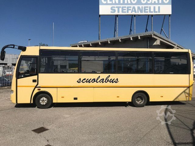 Autóbusz Mercedes-Benz ATEGO SITCAR SCUOLABUS 54+3+1