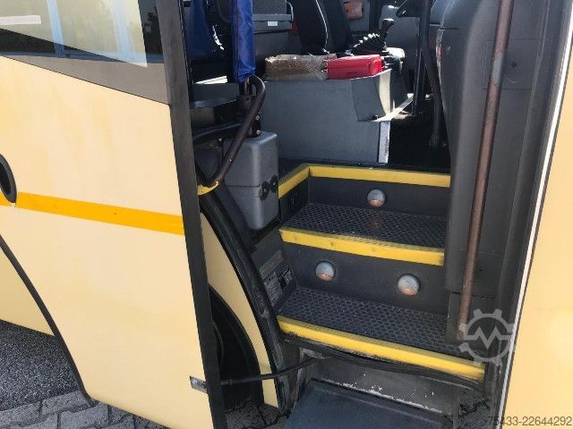 Autóbusz Mercedes-Benz ATEGO SITCAR SCUOLABUS 54+3+1