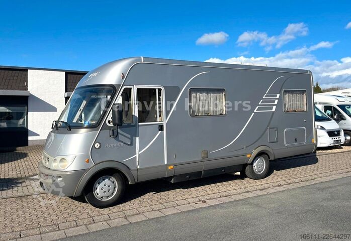 Camper integrado HYMER/ERIBA B 614 - Festbett- Klima -  - Solar -