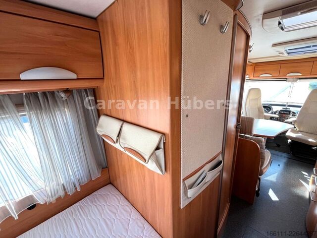 Camper integrado HYMER/ERIBA B 614 - Festbett- Klima -  - Solar -