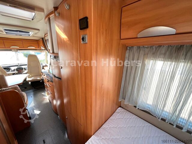 Camper integrado HYMER/ERIBA B 614 - Festbett- Klima -  - Solar -