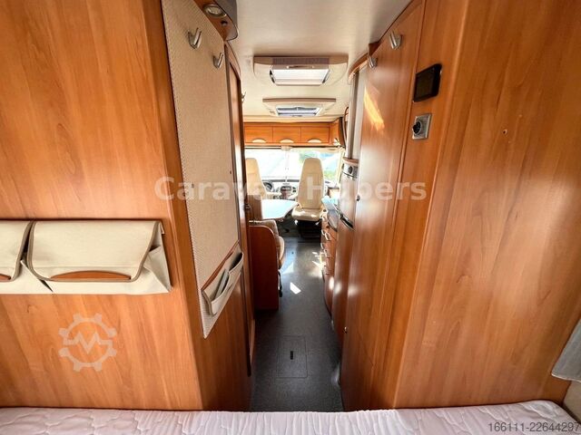Camper integrado HYMER/ERIBA B 614 - Festbett- Klima -  - Solar -