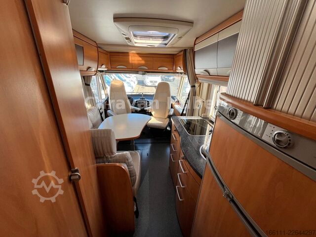 Camper integrado HYMER/ERIBA B 614 - Festbett- Klima -  - Solar -