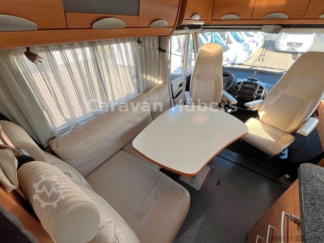 Camper integrado HYMER/ERIBA B 614 - Festbett- Klima -  - Solar -