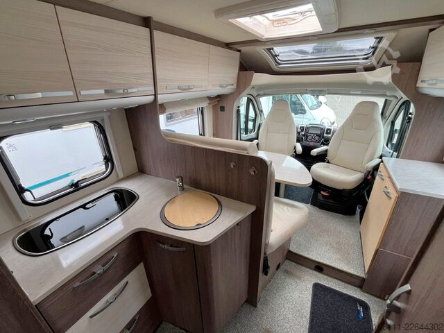Caravana semiintegrada BÜRSTNER Nexxo T 660 - Festbett -  - Klima -