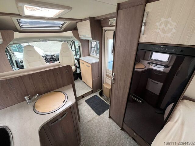 Caravana semiintegrada BÜRSTNER Nexxo T 660 - Festbett -  - Klima -