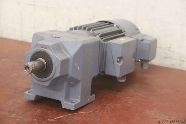 Motorreductor 0,75 kW 84 rpm KEB G 2.2A DK 80 G 4 F