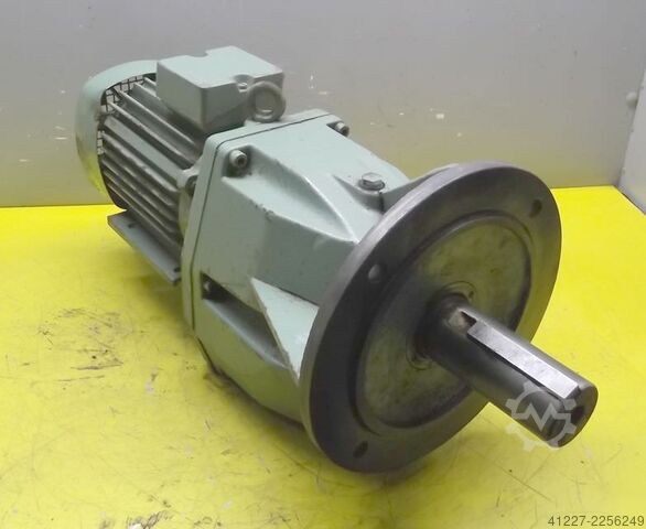 Getriebemotor 1,5 kW 50 U/min VEM ZG3KMR80G4