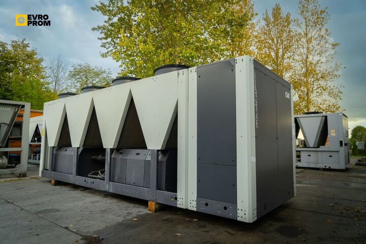 Kältemaschine Used Industrial Chiller CIAT - 493 kW | With warranty
