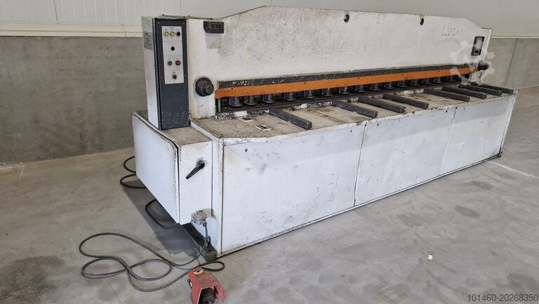 Hydraulische guillotineschaar knipbank LVD mv 31/3.5
