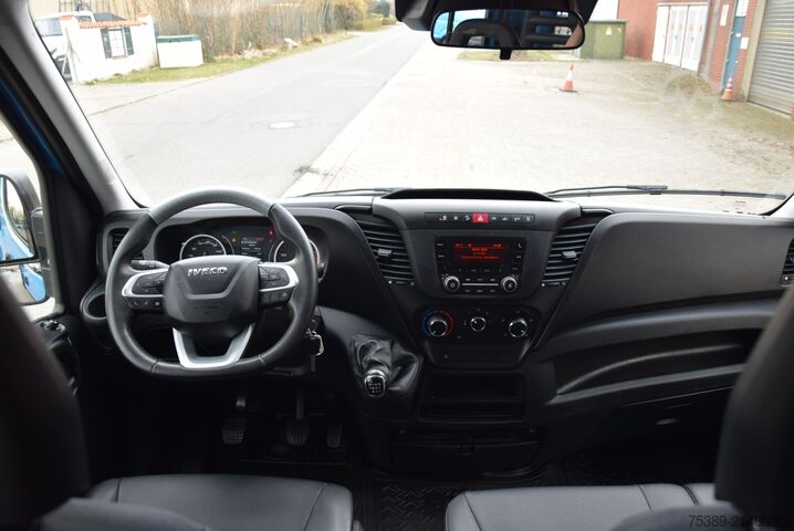 Furgonetka pick-up Iveco Daily  35S18 DOKA 7-Sitzer Pritsche Maxi AHK 3,5T