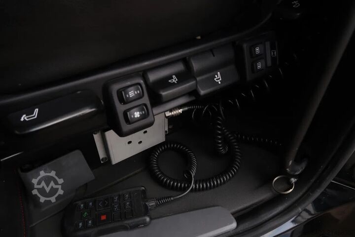 Standard-SZM Scania R520 V8 NGS V8/ FULL AIR/ RETARDER/ ALCOA/