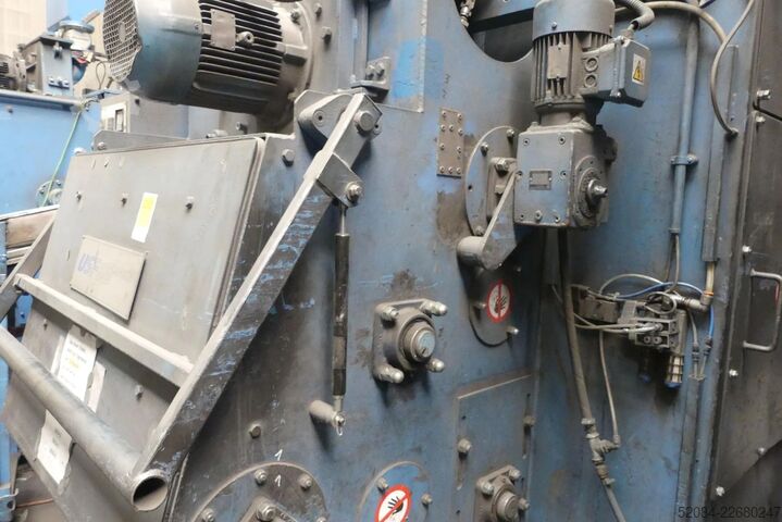 USF Wheelabrator T83 pásová tryskací zařízení USF Wheelabrator T83