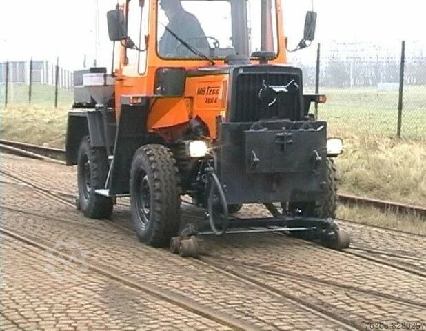 Aangepaste bestelwagen MERCEDES-BENZ MB trac 700 K Road and Rail,Unimog,Mb trac