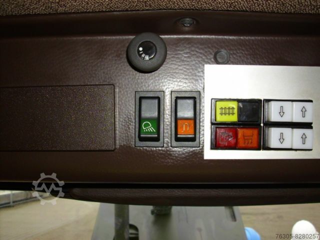 Aangepaste bestelwagen MERCEDES-BENZ MB trac 700 K Road and Rail,Unimog,Mb trac