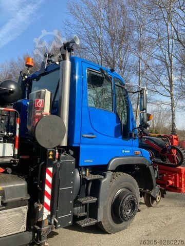 Camion à usage spécial MERCEDES-BENZ Unimog