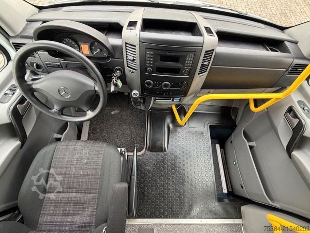 Minibus MERCEDES-BENZ Sprinter 313 BlueTEC 9Sitze+Rollstuhllift Klima