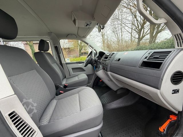 Minibus VOLKSWAGEN T5 Kombi Lang 2.0 Tdi BlueMotion 9 Sitze DSG