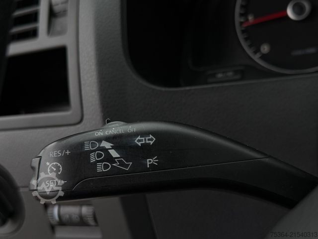 Minibus VOLKSWAGEN T5 Kombi Lang 2.0 Tdi BlueMotion 9 Sitze DSG