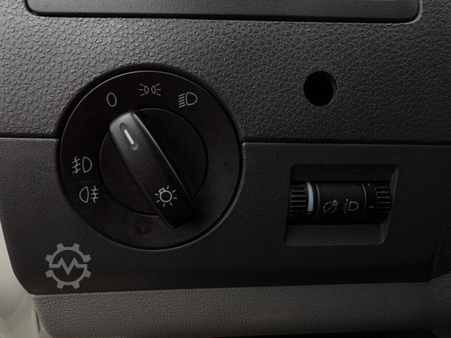 Minibus VOLKSWAGEN T5 Kombi Lang 2.0 Tdi BlueMotion 9 Sitze DSG