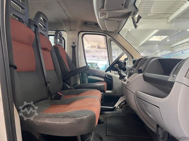 Pick-up van FIAT Ducato 2,3 HDI Doka Pritsche *AHK*Tüv 05-2027*