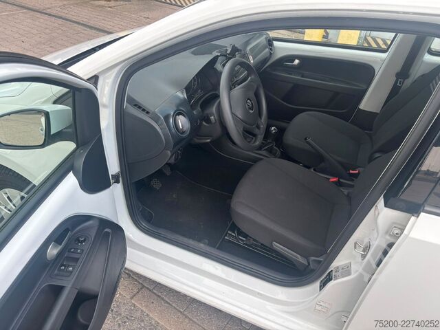 Furgão VW up!