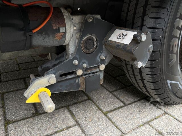 Wohnwagen KIP Hy-Line KH48T Mover Warm Wasser Vorzelt