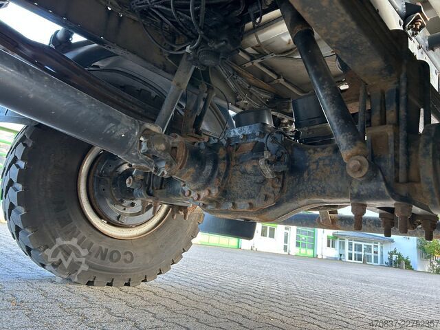 Camión volquete trilateral MAN TGM 18.250 BB / 4x4 / Hiab 099 Funk Greifer