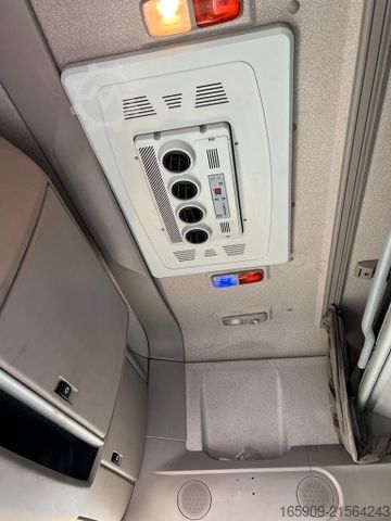 Standard tractor unit DAF XF 106.460,  Intarder, 1. Hand