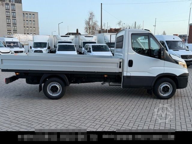 Pick-up van IVECO Daily 35S16 Pritsche NEU HI-MATIC 2 Stück ATM