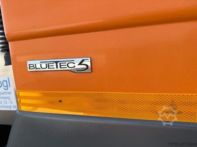 Outro MERCEDES-BENZ Actros 3341 LAK MP3 6x6 Winterdienst