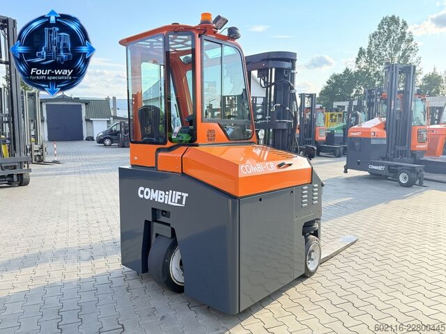 Wózek widłowy czterokierunkowy Combilift CBE2500 TRIPLEX 4900 POSITIONER CABIN