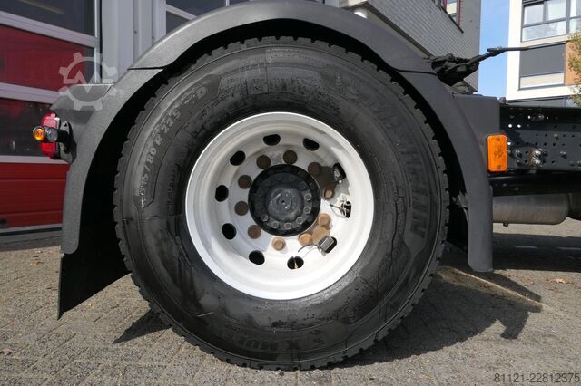 Standard-SZM Iveco S-WAY 460 | Retarder | Full Air | 751321Km | 20...