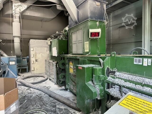 Pressa per balle Paal Likon 200